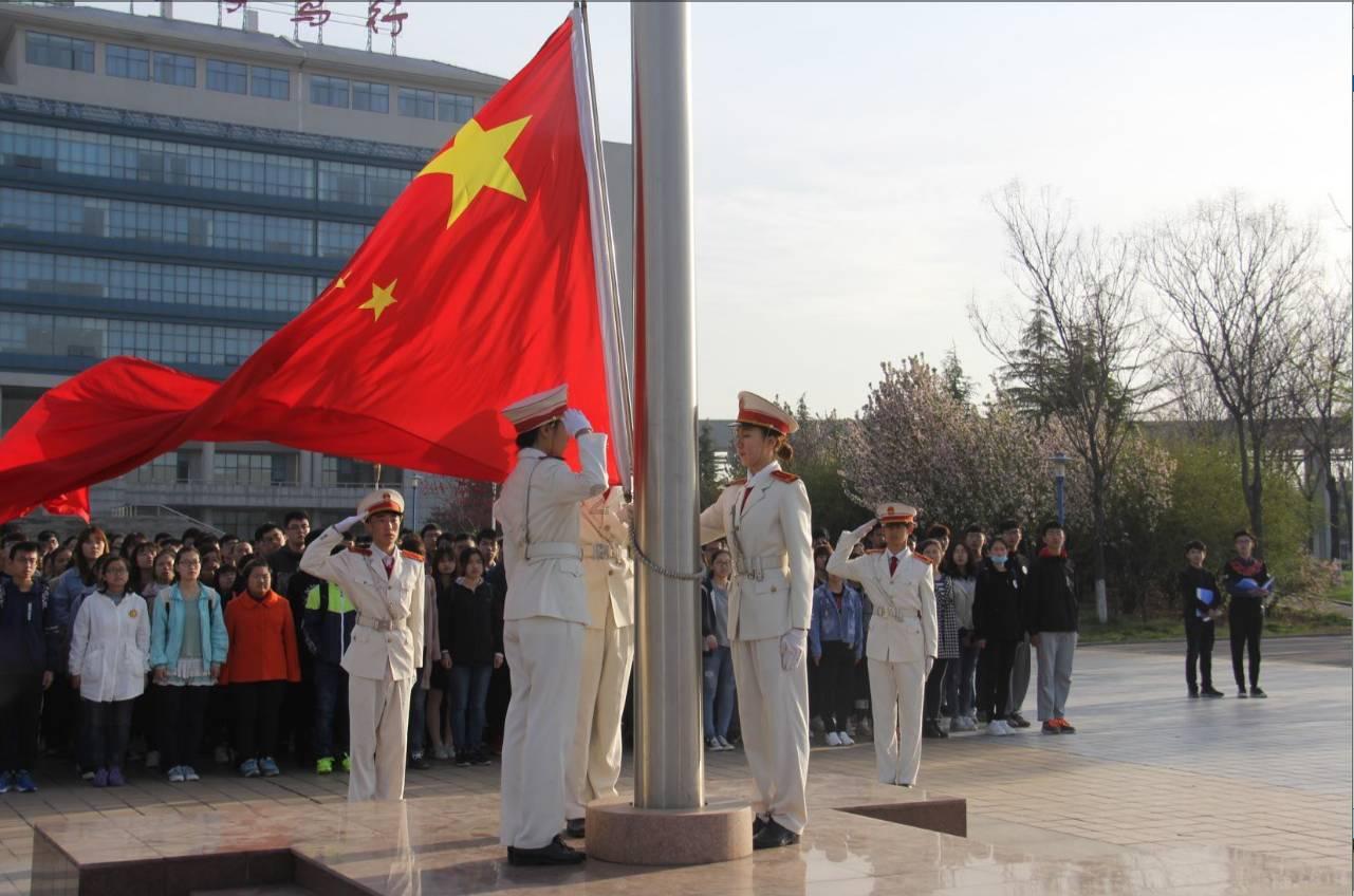 艾玛的时尚装
